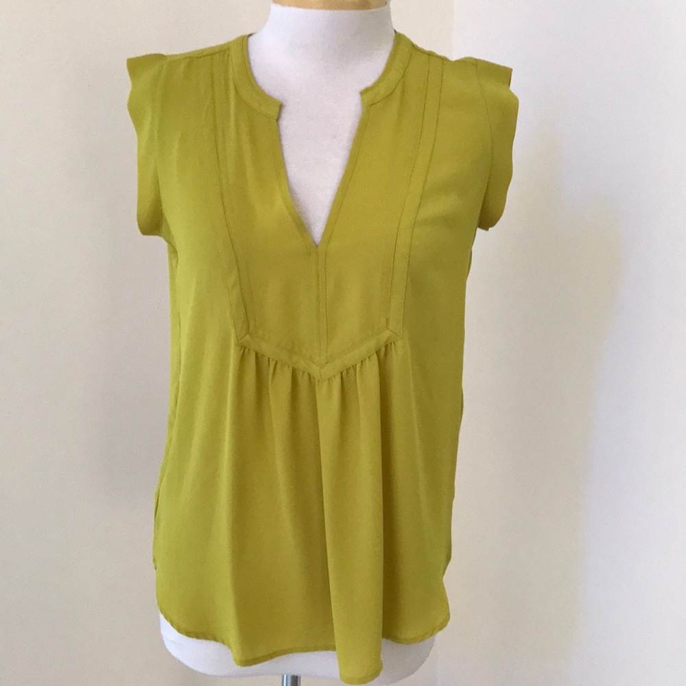 LOFT size XS split V neck top
